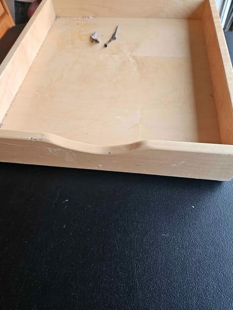 Pull Up for Cabinet with Soft Closing – Like New