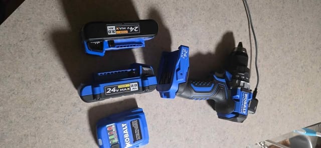 New Kobalt screwdriver with batteries and charger